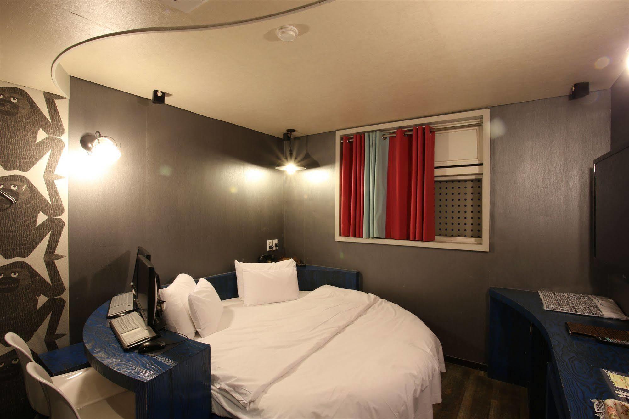 Baron De Paris Motel Seul Dış mekan fotoğraf